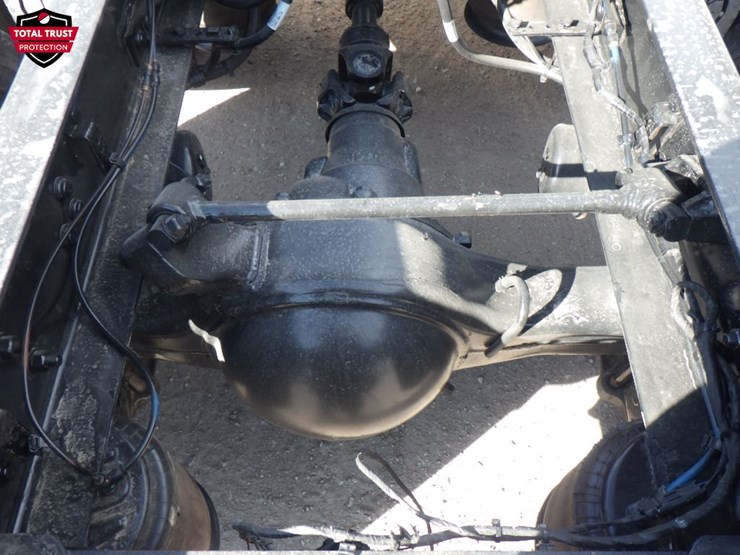 2022-freightliner-cascadia-116-image-9