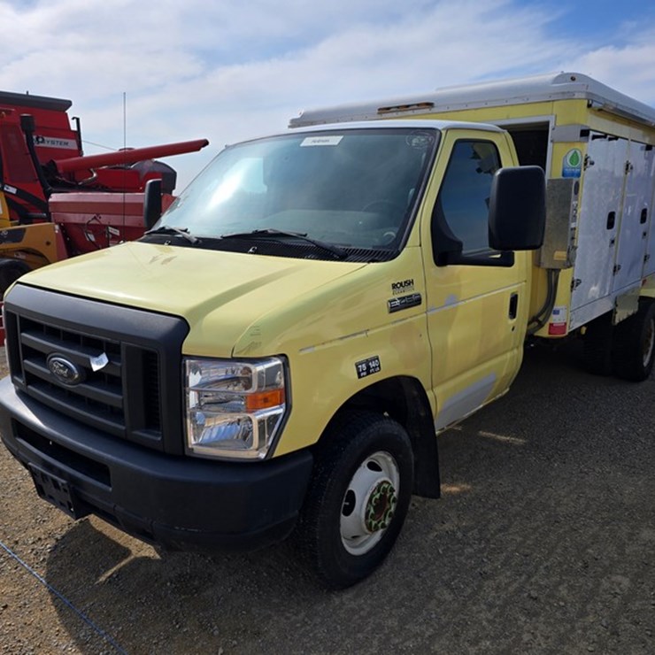 2018 FORD E450