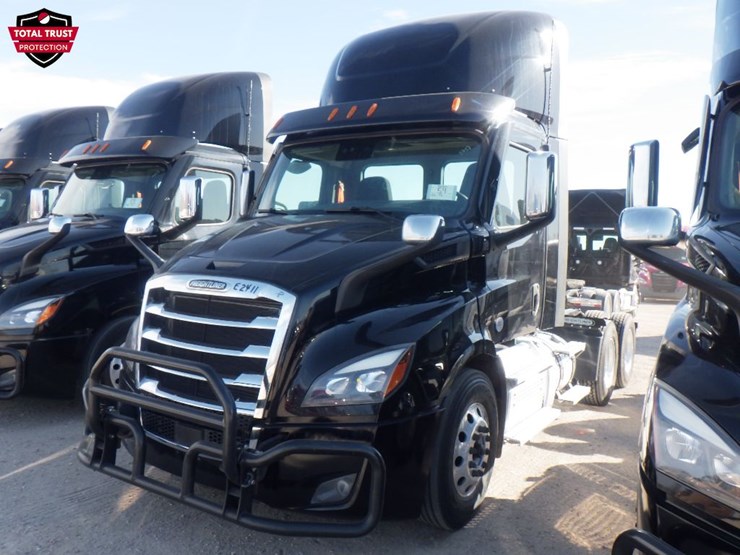 2022-freightliner-cascadia-116-image-1