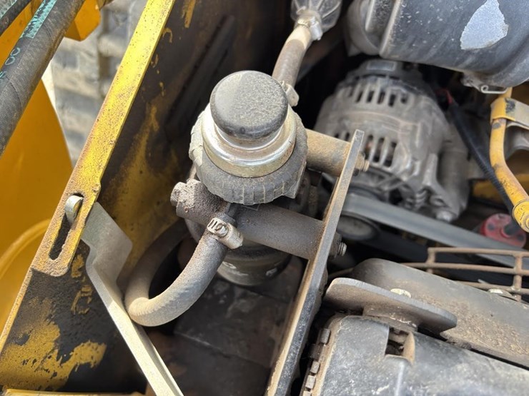 2006-john-deere-322-image-32