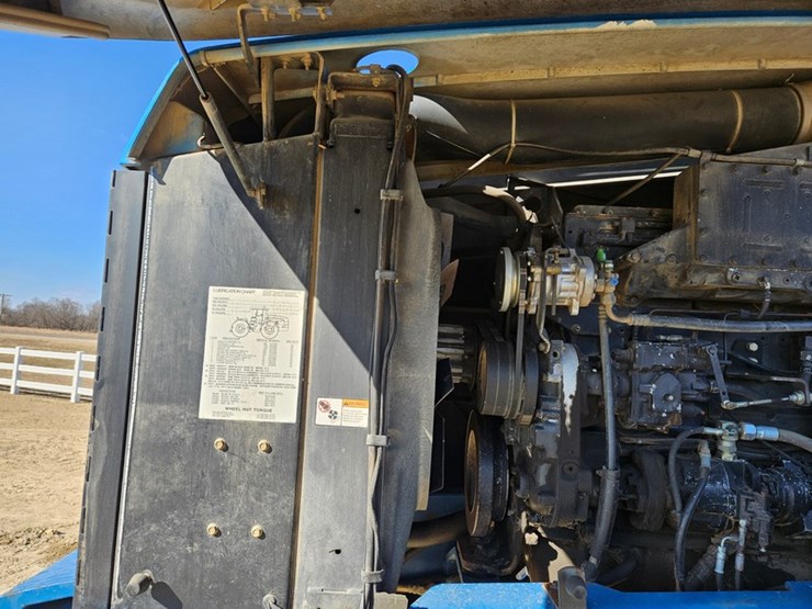 new-holland-9682-image-14