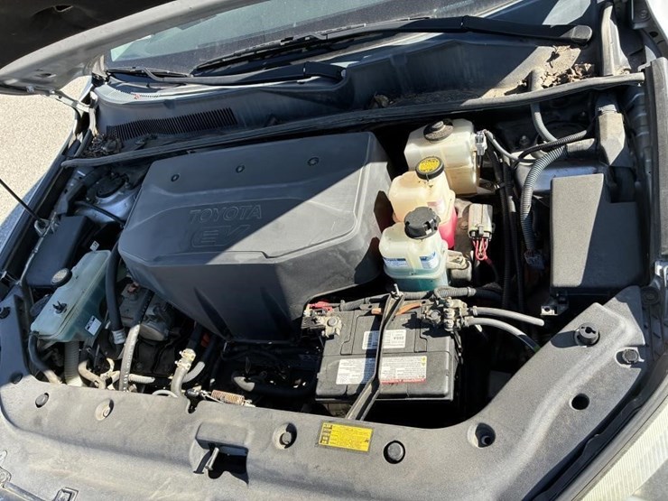 2014-toyota-rav4-image-6