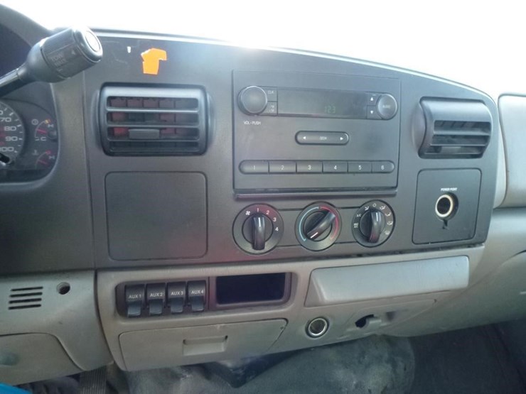 2007-ford-f450-image-13