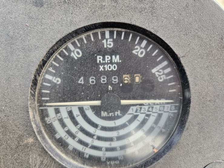 john-deere-2950-image-30