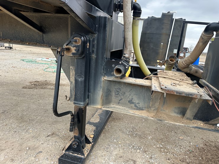 #38802-•-2022-kbh-40'-t/a-6000-gallon-nurse-trailer-vin:-1t9gn4022nc623368-image-20