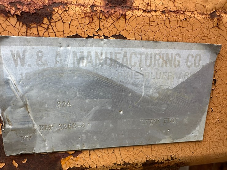 #40115-•-w&m-manufacturing-825-levee-plow-w/w&a-levee-seeder-image-26