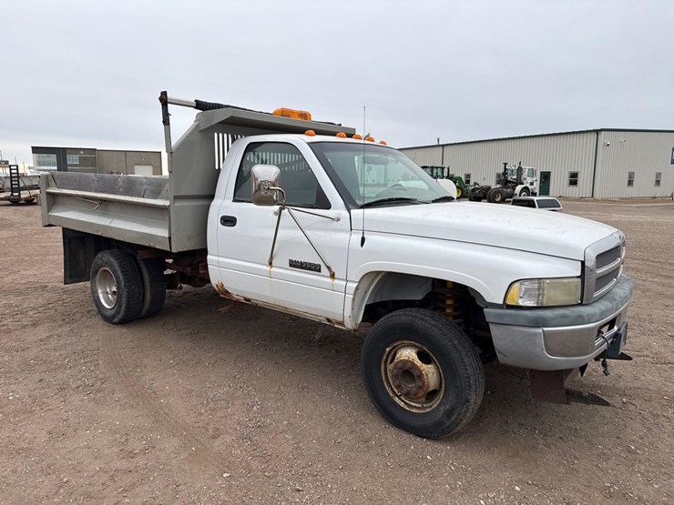 1998-dodge-r3500-chassis-image-2