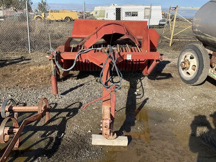 new-holland-144-image-2