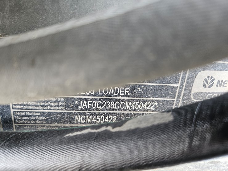 2012-new-holland-c238-image-17