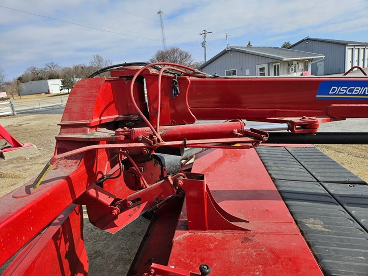 2019-new-holland-313-image-35