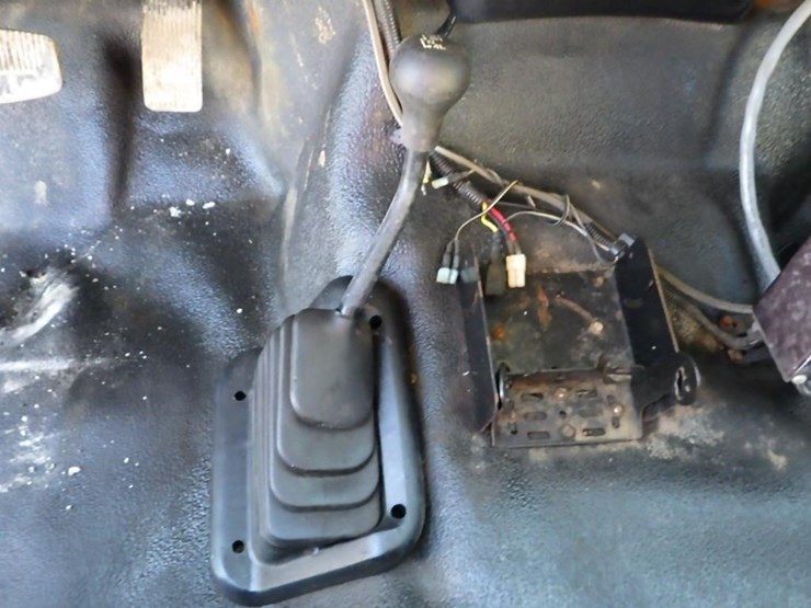 2006-ford-f550-image-35