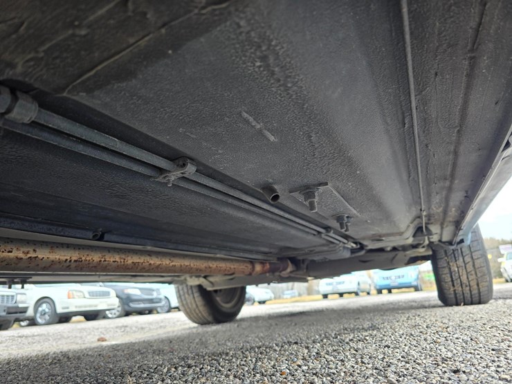 2006-cadillac-superior-6-door-limousine,-ultra-low-20396-miles-image-62