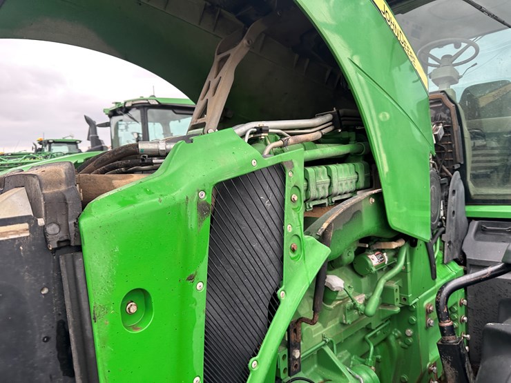2012-john-deere-8335r-image-52