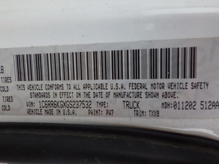 2016-dodge-1500-image-17