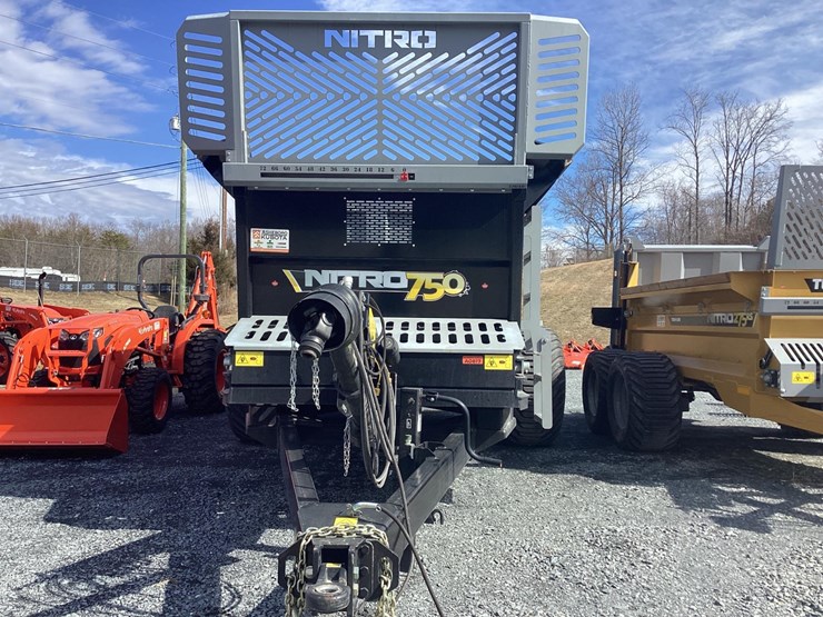 tube-line-manure-spreader-nitro-750-image-2