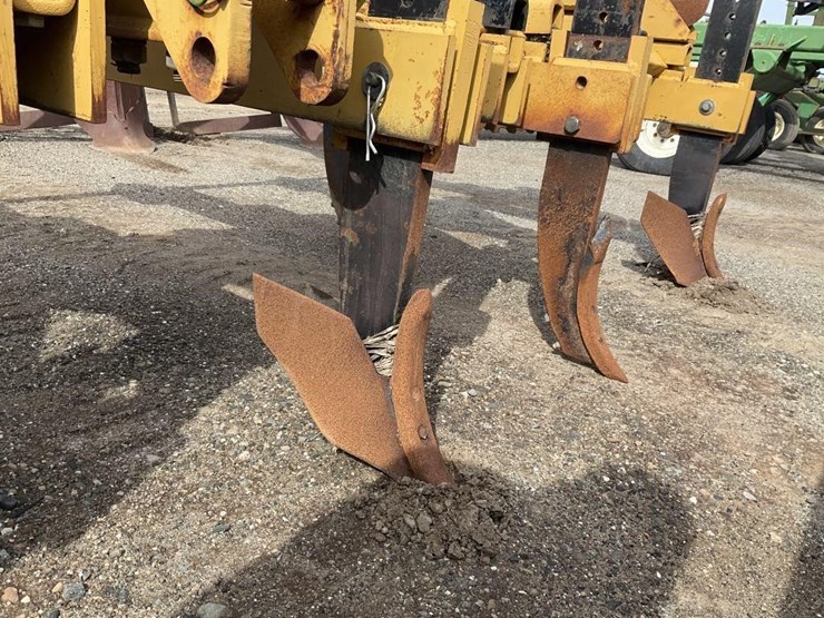 wilcox-3-pt-3-row-60"-bed-ripper-image-11