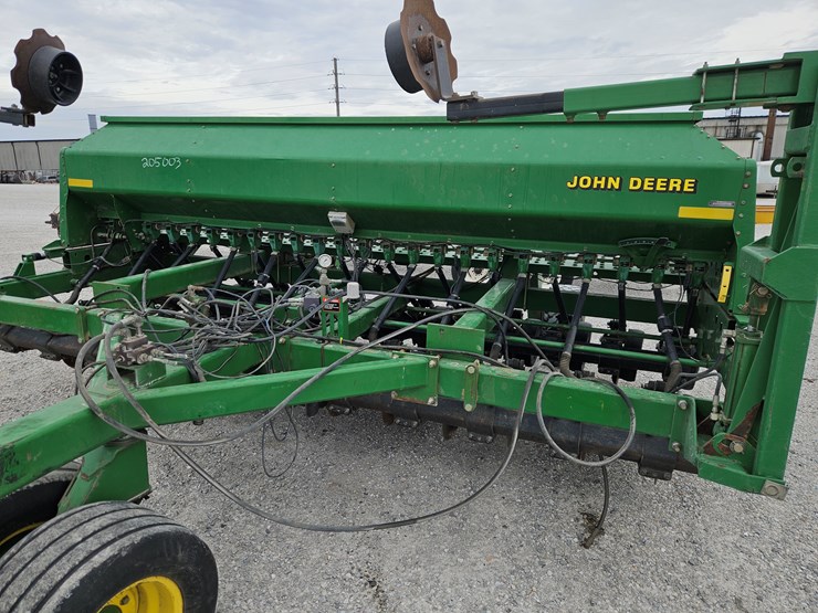 1999-john-deere-1560-image-3