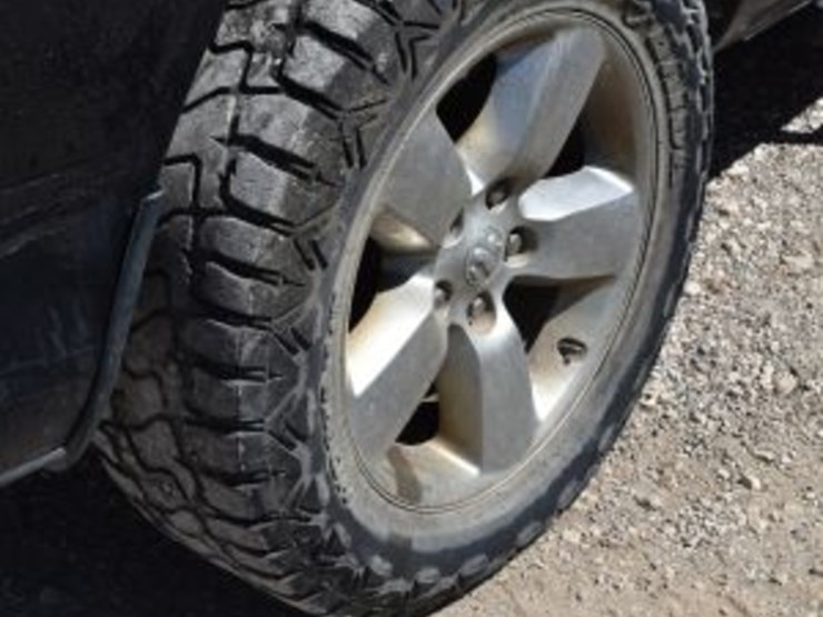 2015-dodge-1500-image-5