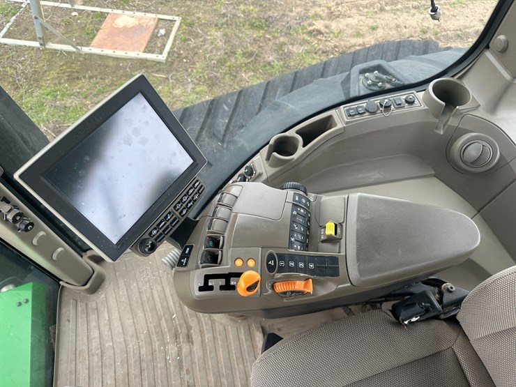 2021-john-deere-8rt-340-image-91