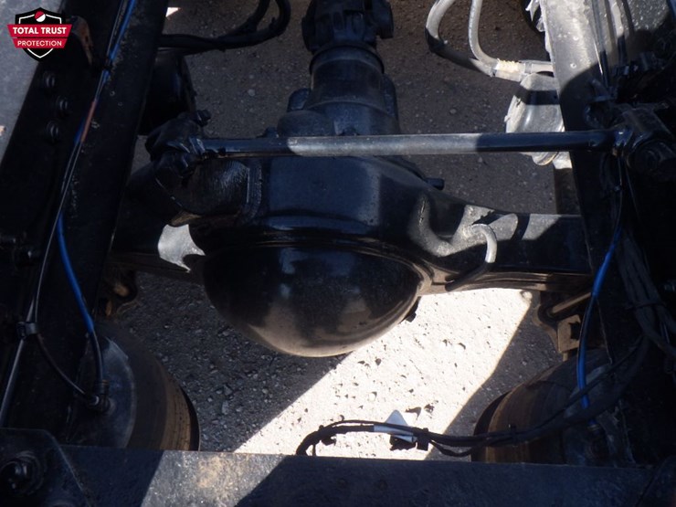 2022-freightliner-cascadia-116-image-9