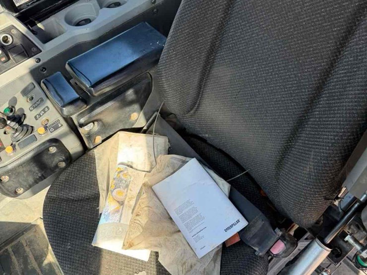 2013-caterpillar-972k-image-11