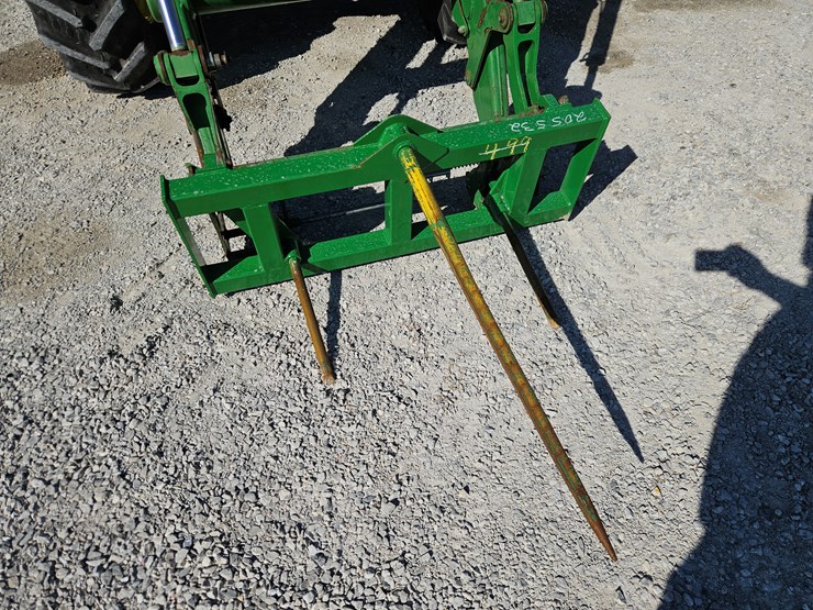 2014-john-deere-6140m-image-3