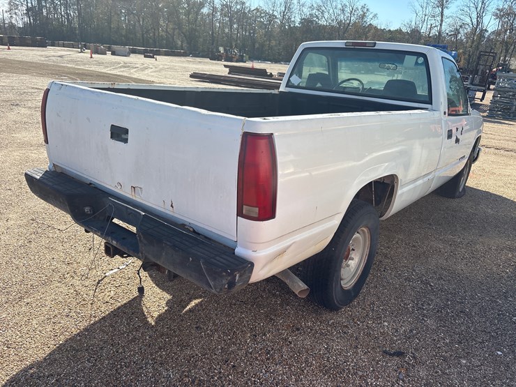 1998-chevrolet-2500-image-3