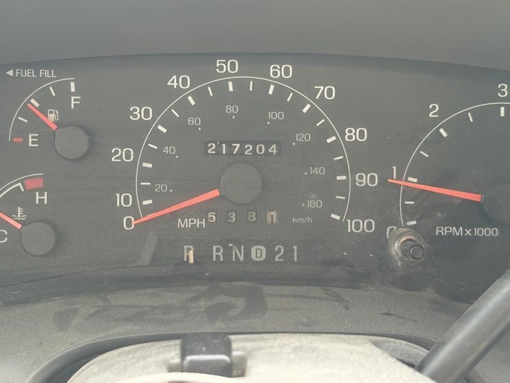 2000-ford-excursion-image-15