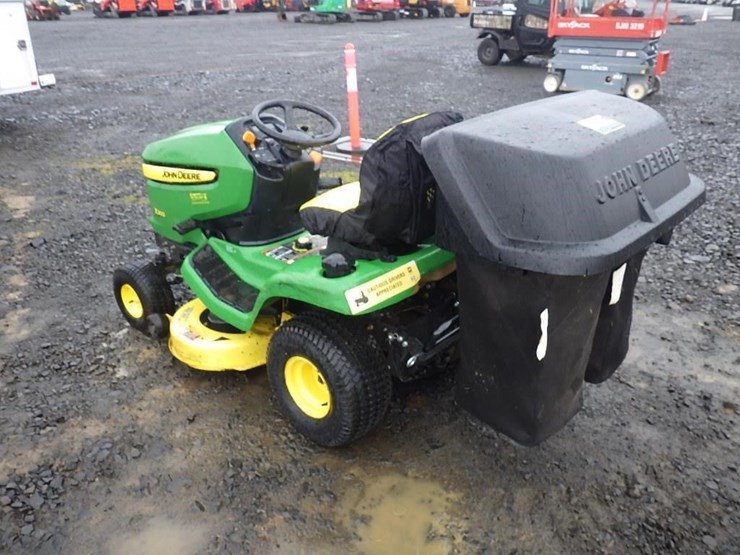 john-deere-x300-image-7