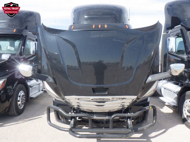 2022-freightliner-cascadia-116-image-21