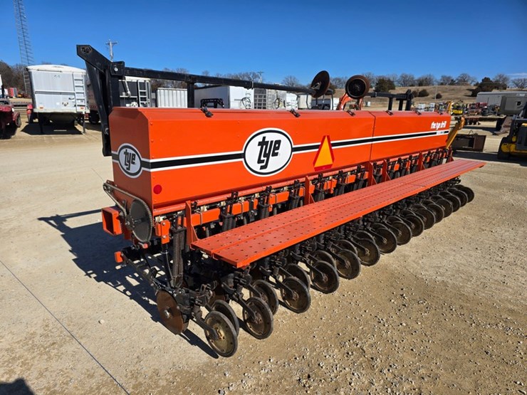 tye-series-v-image-3