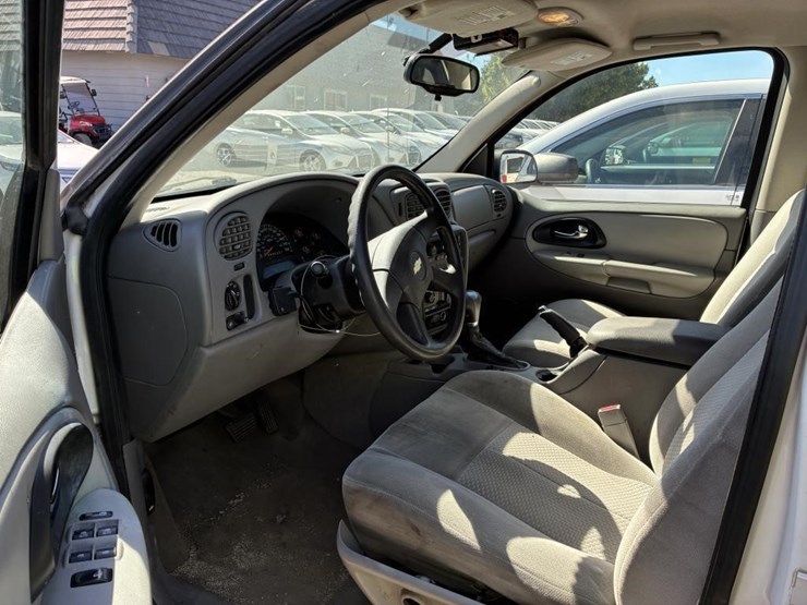 2007-chevrolet-blazer-image-12