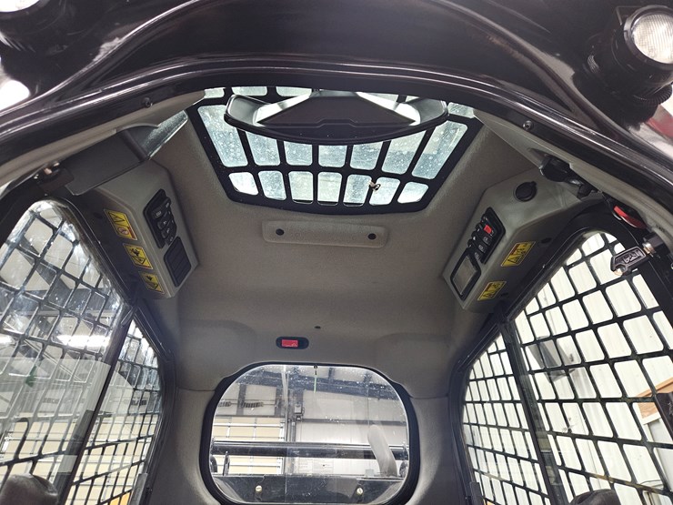 2023-caterpillar-299d3-image-8