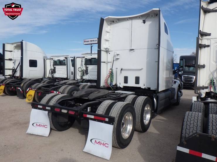 2020-peterbilt-579-image-9