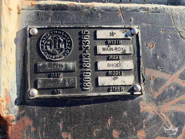 36in-aim-tooth-excavator-bucket-image-2