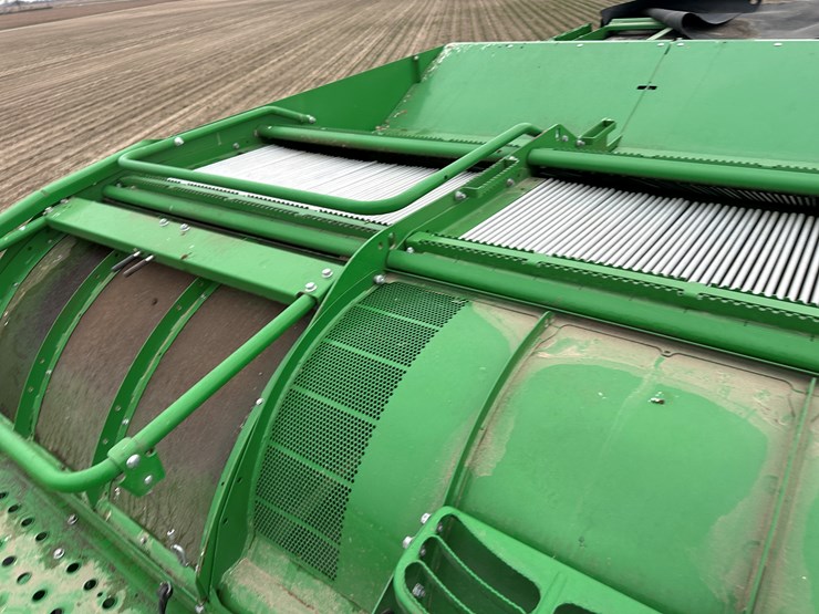 2021-john-deere-cp690-image-115