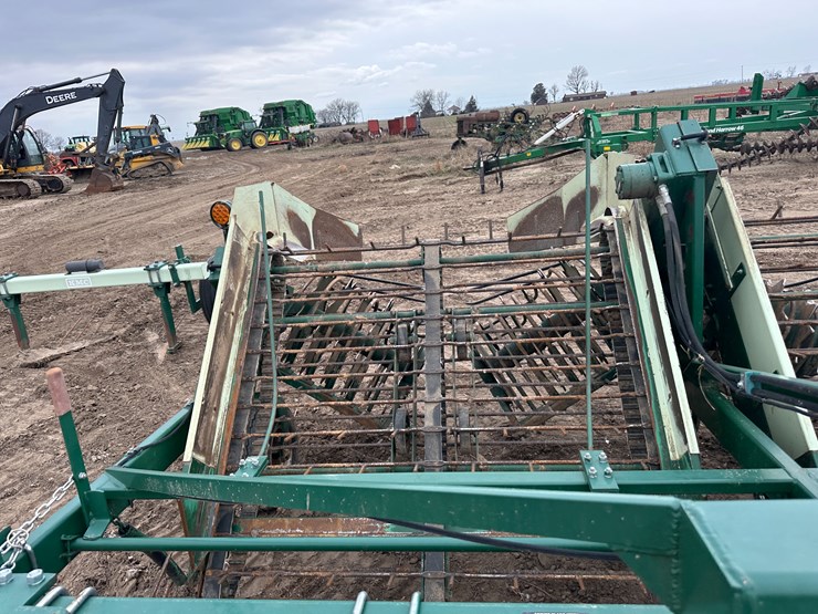 #38830-•-kmc-6-38-peanut-digger-image-40