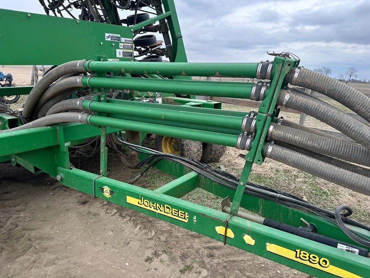 john-deere-1890-image-61