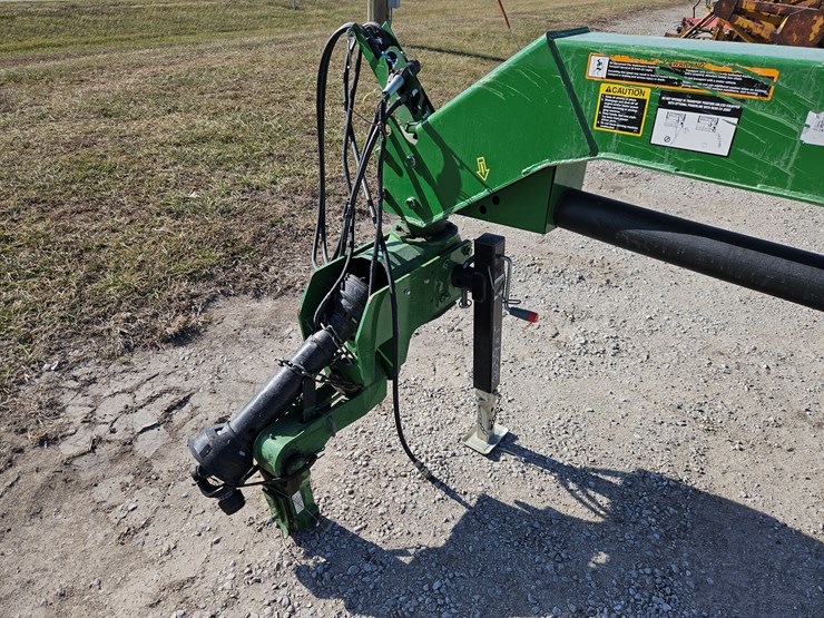 2022-john-deere-s350-image-12