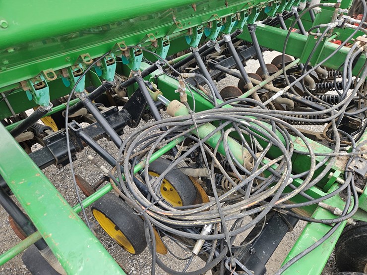 john-deere-750-image-4