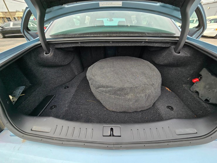 2006-cadillac-superior-6-door-limousine,-ultra-low-20396-miles-image-52