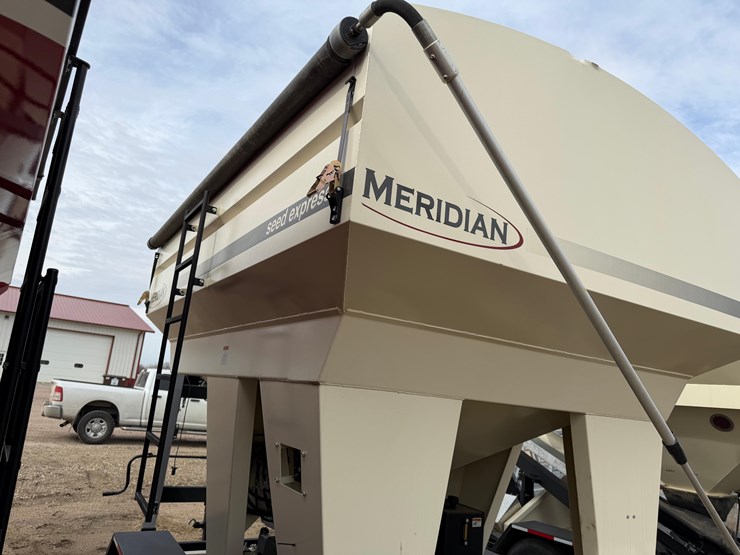 2021-meridian-375rt8-image-5