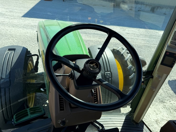 2004-john-deere-8420-image-16