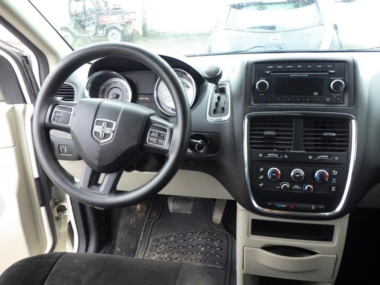 2013-dodge-grand-caravan-image-9