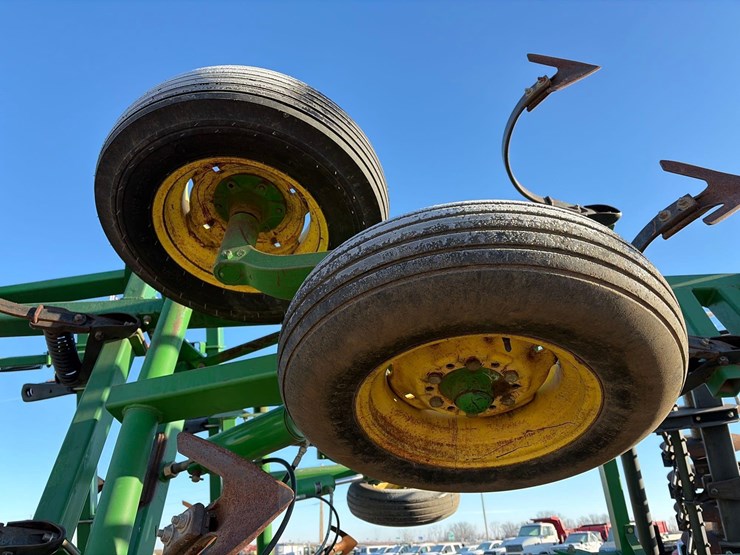 john-deere-726-image-18