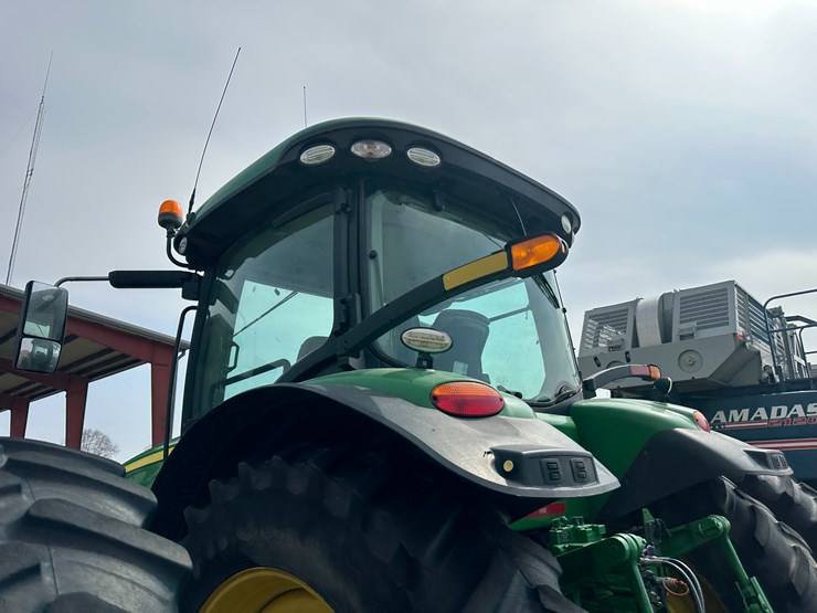 2019-john-deere-8295r-image-31
