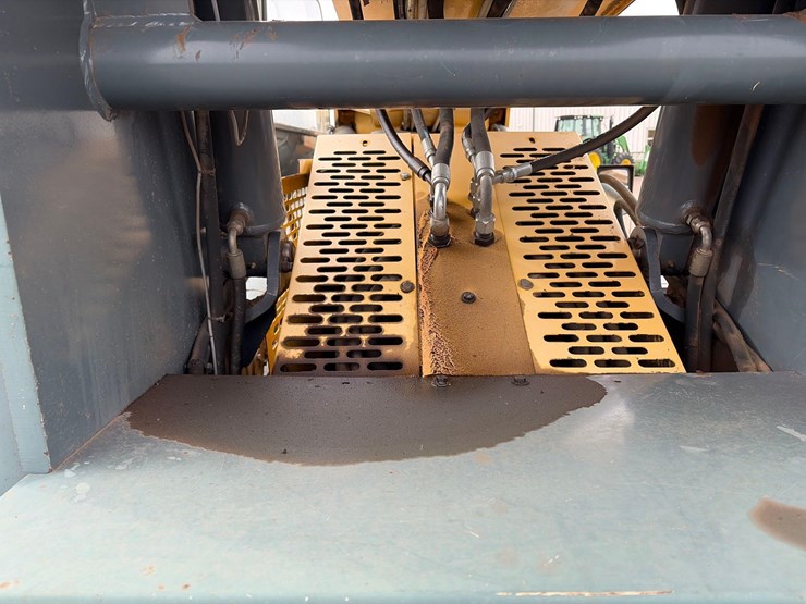 2016-gehl-rs8-42-image-18