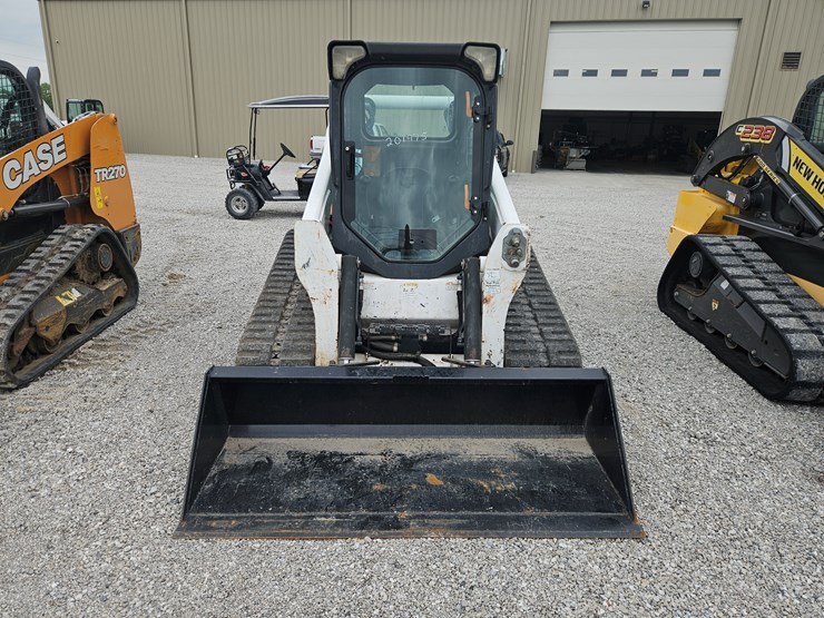 2014-bobcat-t770-image-2