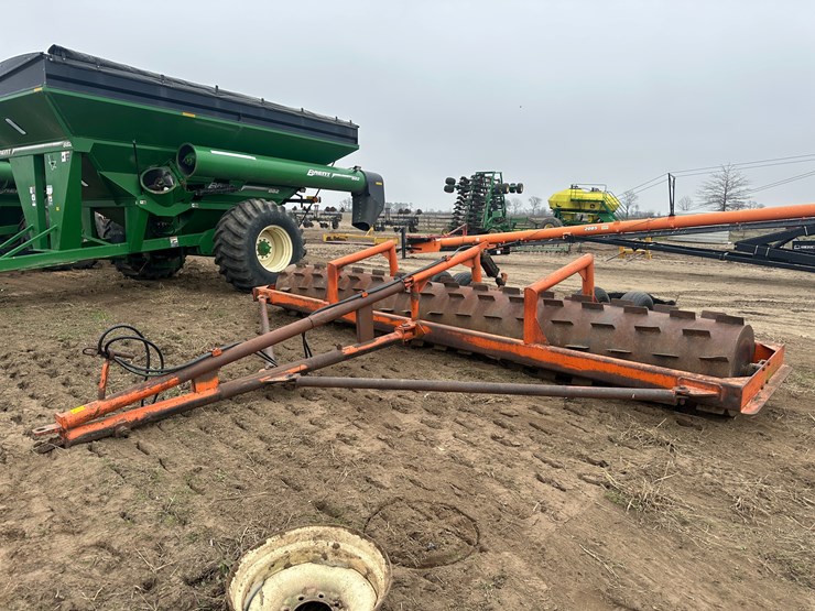 #40103-•-fair-oaks-mfg-20'-stubble-roller-image-1