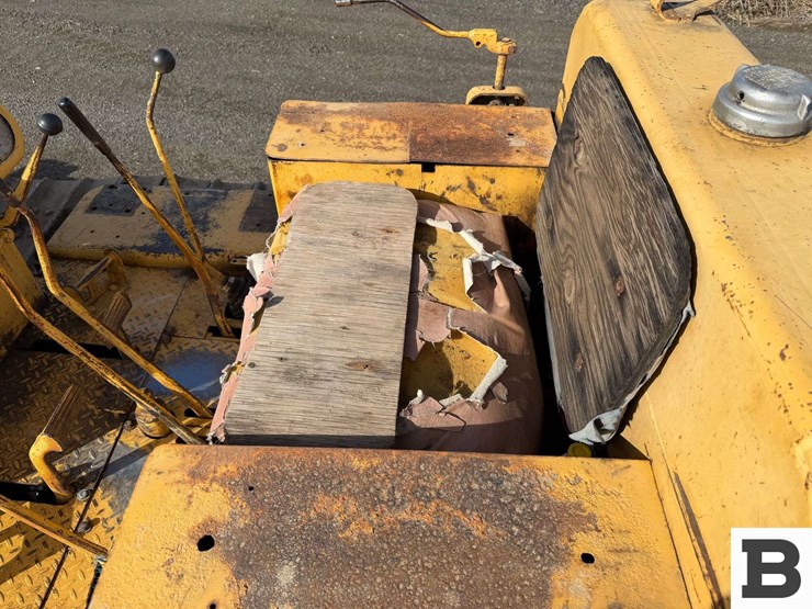 caterpillar-d6c-image-26